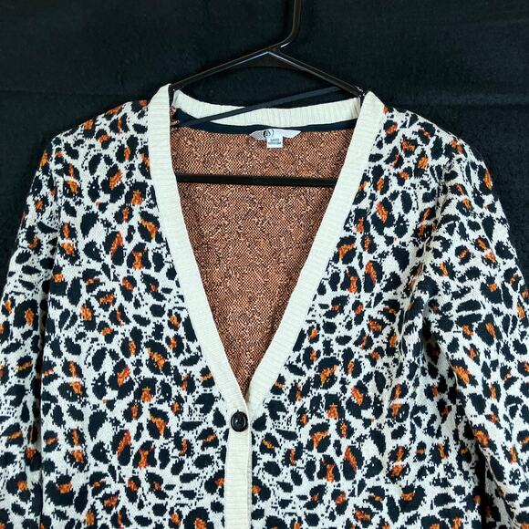Volcom Womens Sweater Beige Leopard V Neck Button Front Cardigan Long Sleeve S - Picture 2 of 13